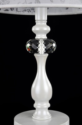 Настольная лампа Freya Adelaide FR2306-TL-01-W