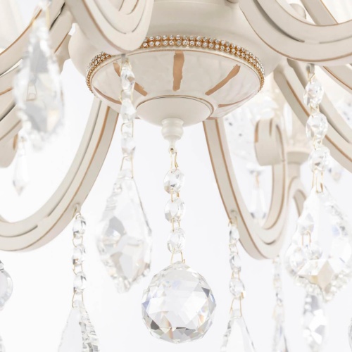 Подвесная люстра Maytoni Triumph ARM288-08-G