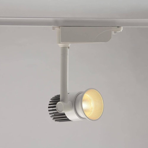Трековый светодиодный светильник De Markt Трек-система 550010101