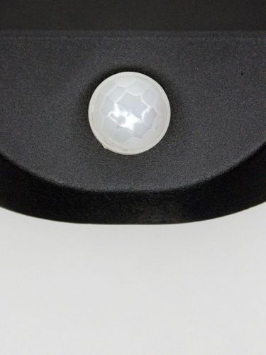 Уличный настенный светодиодный светильник Elvan PJ-1516/1-18W-WW-Gr