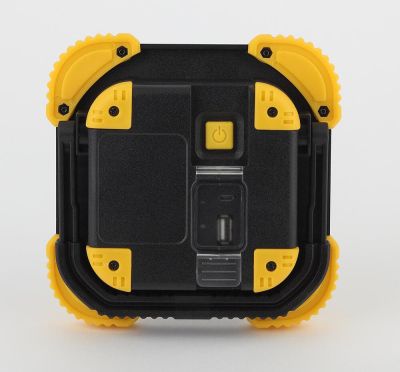 Фонарь-прожектор светодиодный ЭРА Практик аккумуляторный 150х45 960 лм PA-801 Б0036614