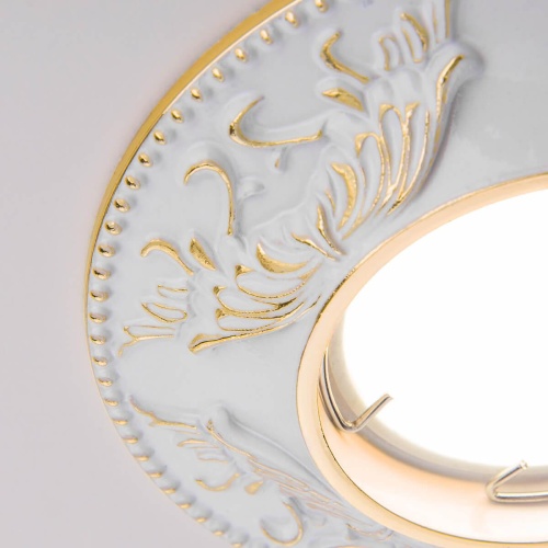 Встраиваемый светильник Elektrostandard 7217 MR16 WHG белый/золото 4690389055942