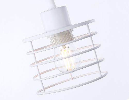 Подвесная люстра Ambrella light Traditional TR8078