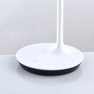 Настольная лампа De Markt Ракурс 631036301