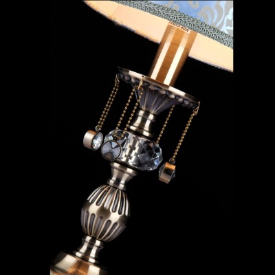 Настольная лампа Maytoni Vals RC098-TL-01-R