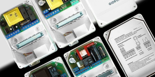 Блок управления UNIVERSAL с крепежом Блок управления UNIVERSAL с крепежом